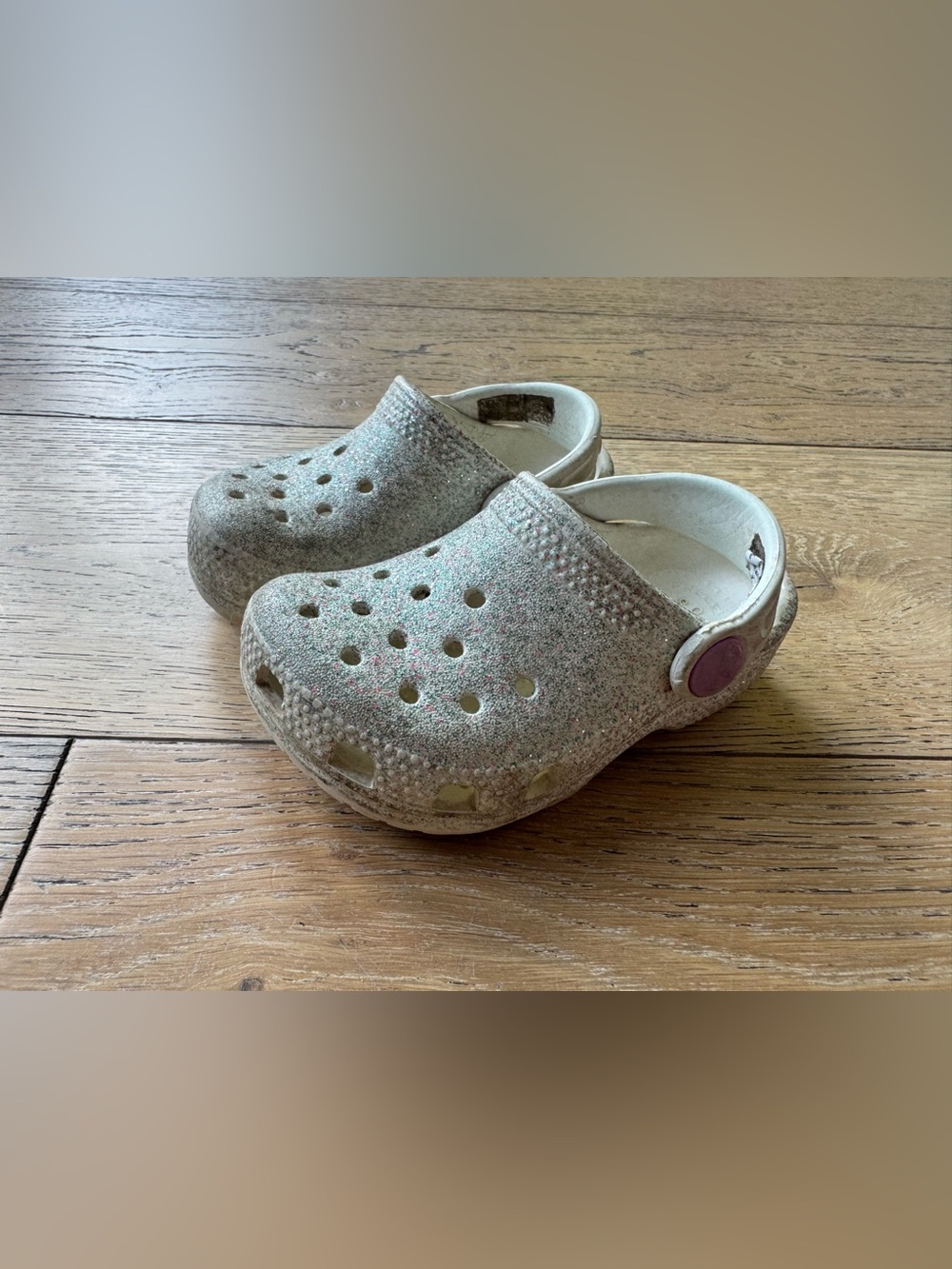 CROCS Kids Sparkle White Glitter Clogs - 6 toddler